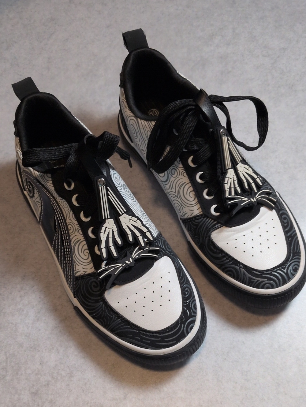 Disney Ground Up Nightmare Before Christmas Men's Sneakers Size 10